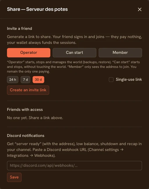 The "Share" panel of a TickServ server: create an invitation link as operator or member, the list of friends with access, and a Discord webhook field for notifications