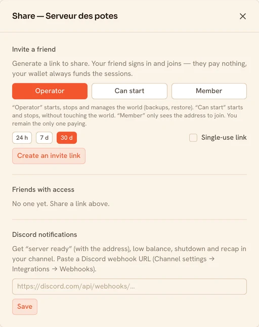 The "Share" panel of a TickServ server: create an invitation link as operator or member, the list of friends with access, and a Discord webhook field for notifications